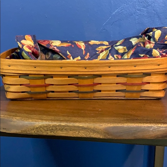 Longaberger Other - ❗️FINAL Longaberger Bread Basket w/Liner Protector